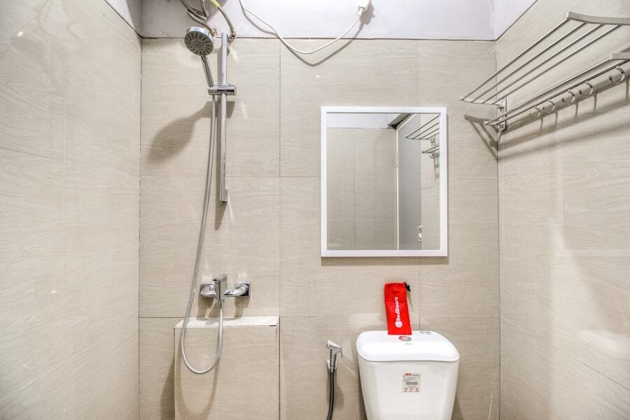 Guest house Reddoorz Near Malioboro Tugu Station Jogja Yogyakarta