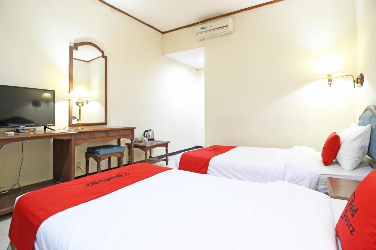 Guest house Reddoorz Near Malioboro Tugu Station Jogja 2*