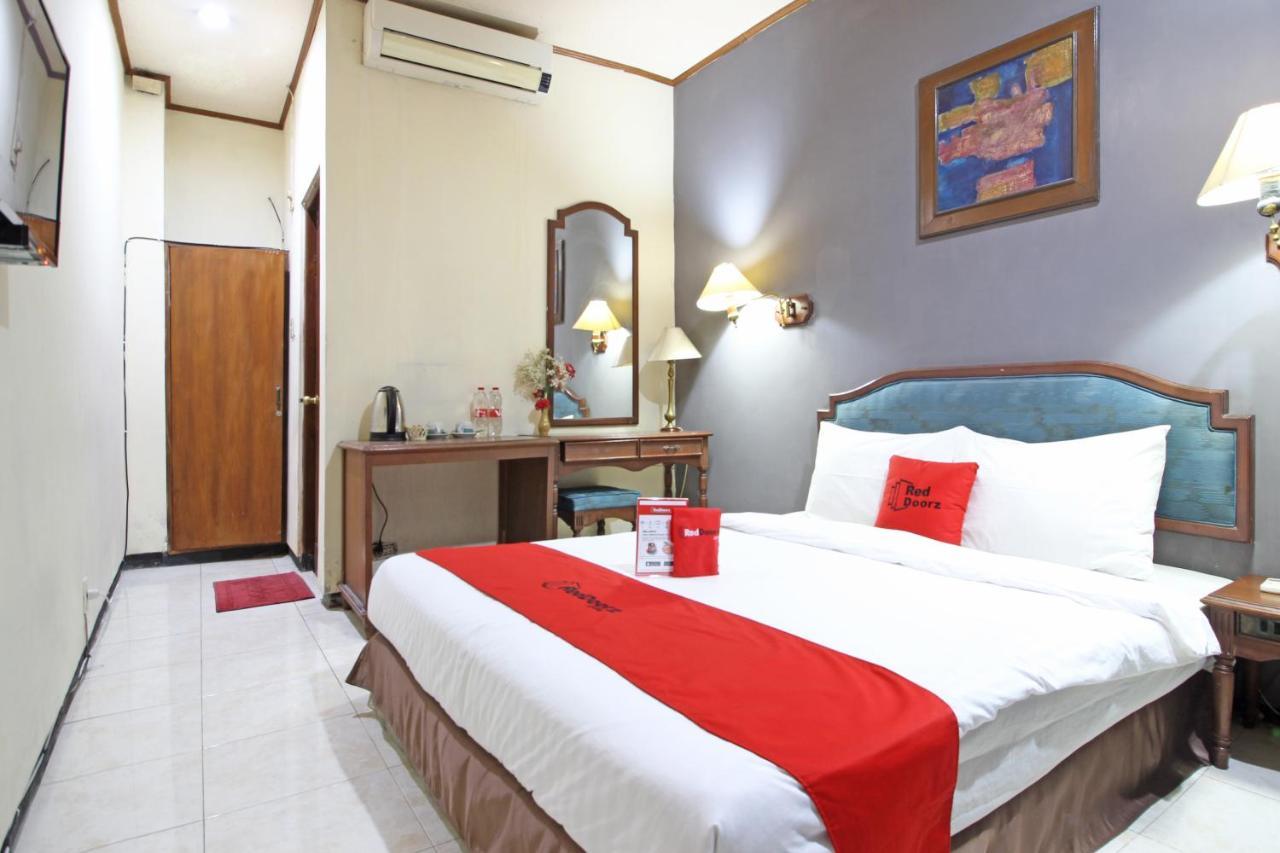 Reddoorz Near Malioboro Tugu Station Jogja Guest house