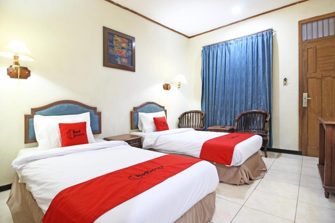 Reddoorz Near Malioboro Tugu Station Jogja Guest house